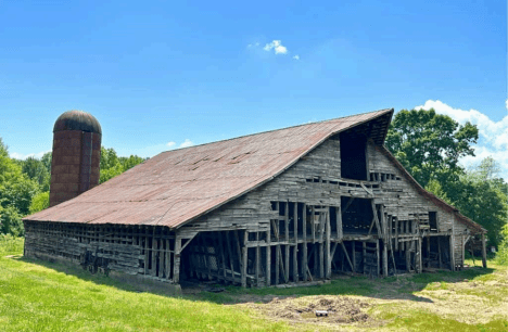 Days of Thunder Barn